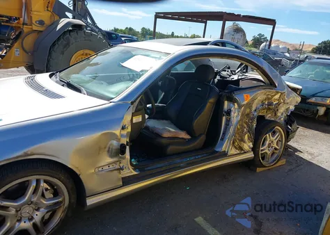 2005 Mercedes-Benz Clk 55 Amg из США, поврежденный, VIN WDBTJ76H95F130765